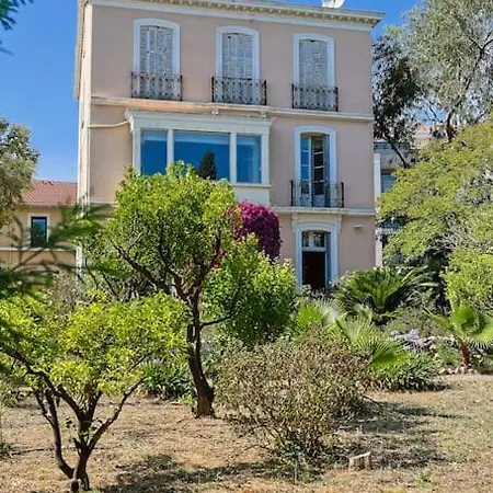 Maison De Maitre Centre 别墅